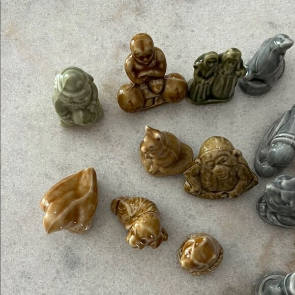 Wade England  Red Rose tea Ceramic Small Figurines Set 20 pc - Picture 8 of 9